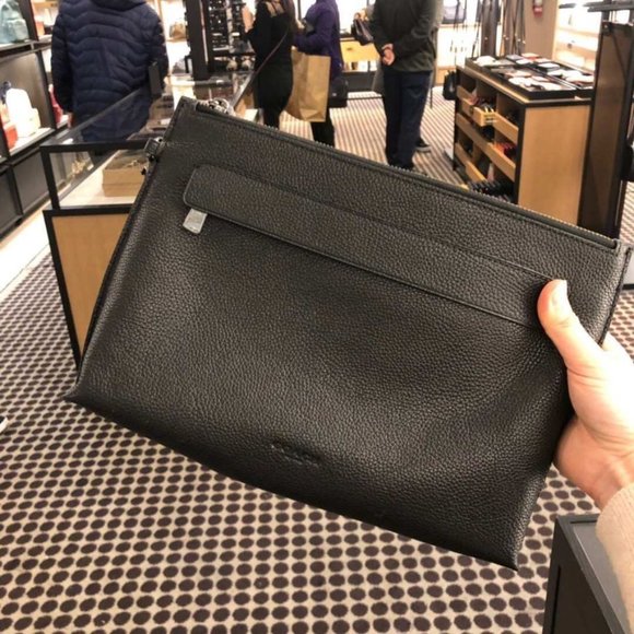 COACH MEN'S Carryall Pouch - Picture 1 of 5